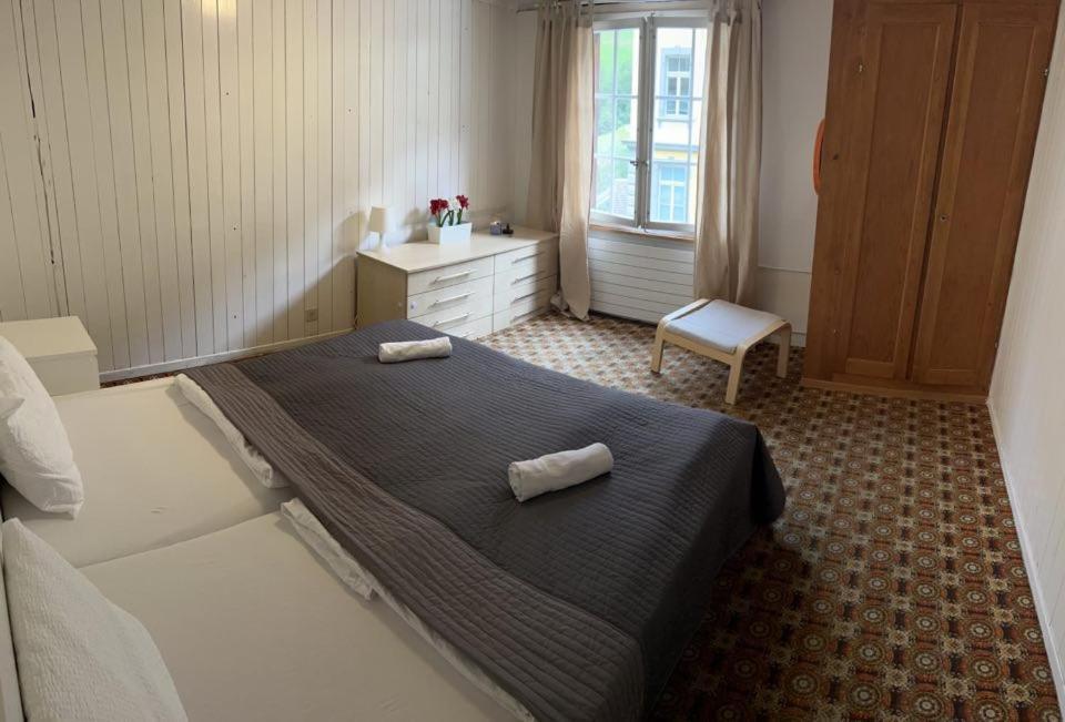 Base Cafe Appartement Lauterbrunnen Buitenkant foto