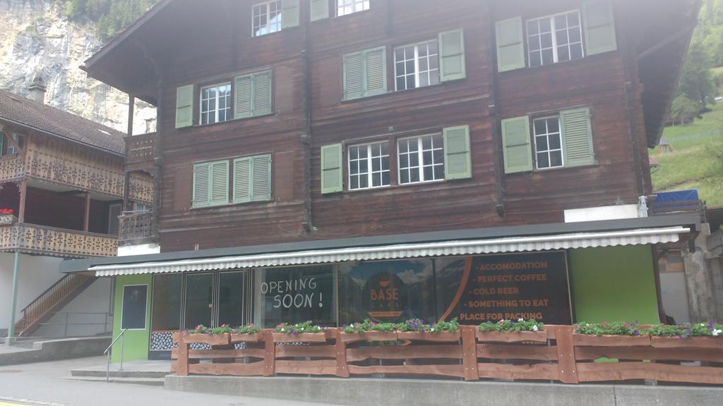Base Cafe Appartement Lauterbrunnen Buitenkant foto