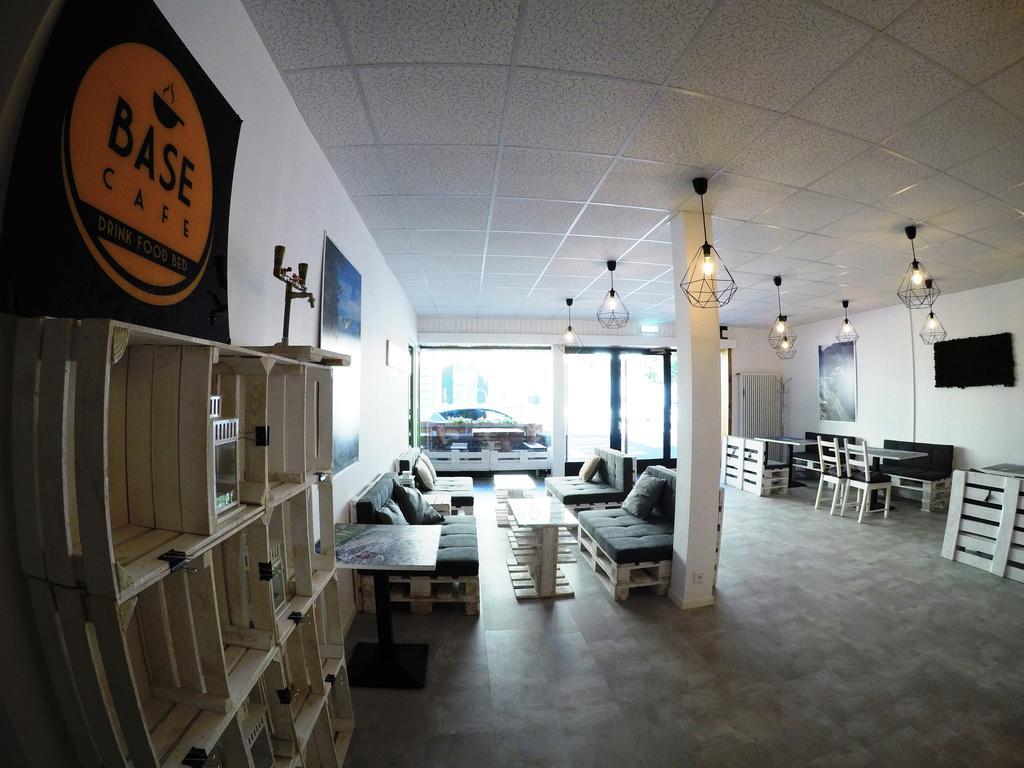 Base Cafe Appartement Lauterbrunnen Buitenkant foto